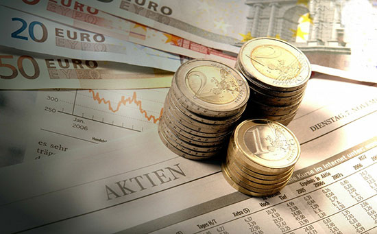 美国CPI数据低迷推升金价至两个月高位，短线操作致期货收跌